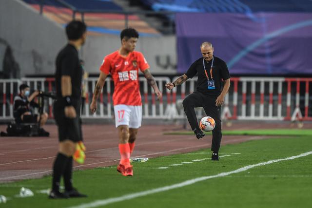 谢尔基：与奥利塞默契良好，球队氛围极佳